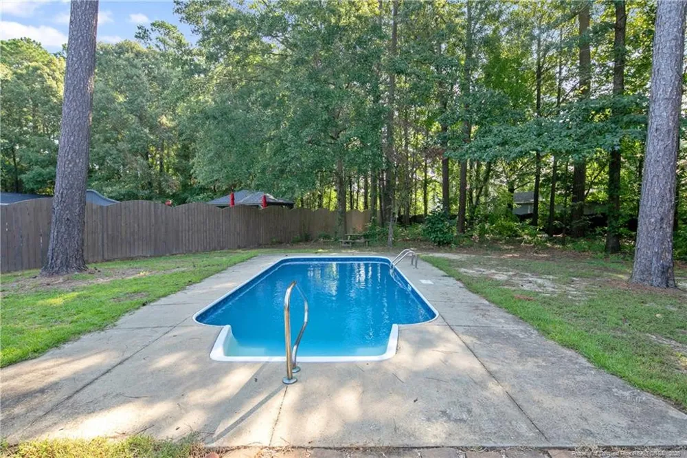 2451 Canford Lane Fayetteville, NC 28304