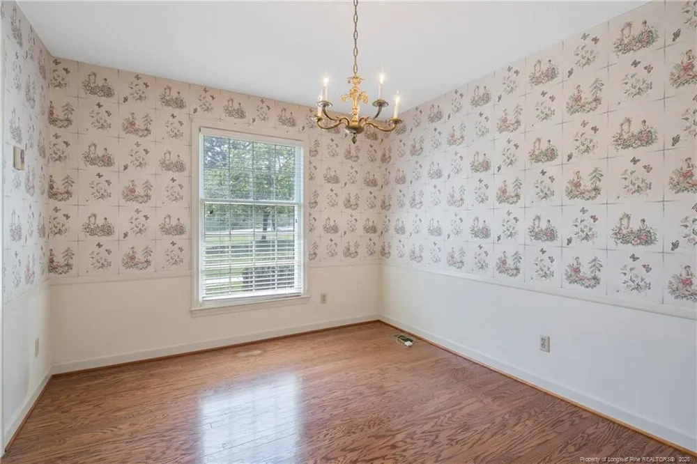 225 Vivian Drive Fayetteville, NC 28311
