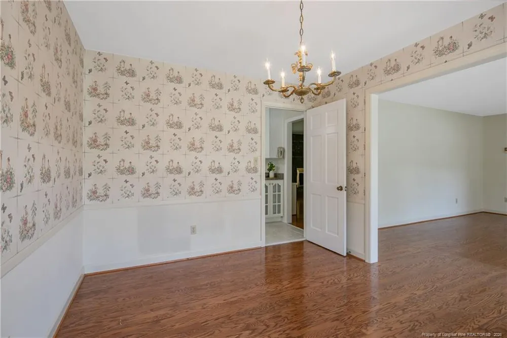 225 Vivian Drive Fayetteville, NC 28311