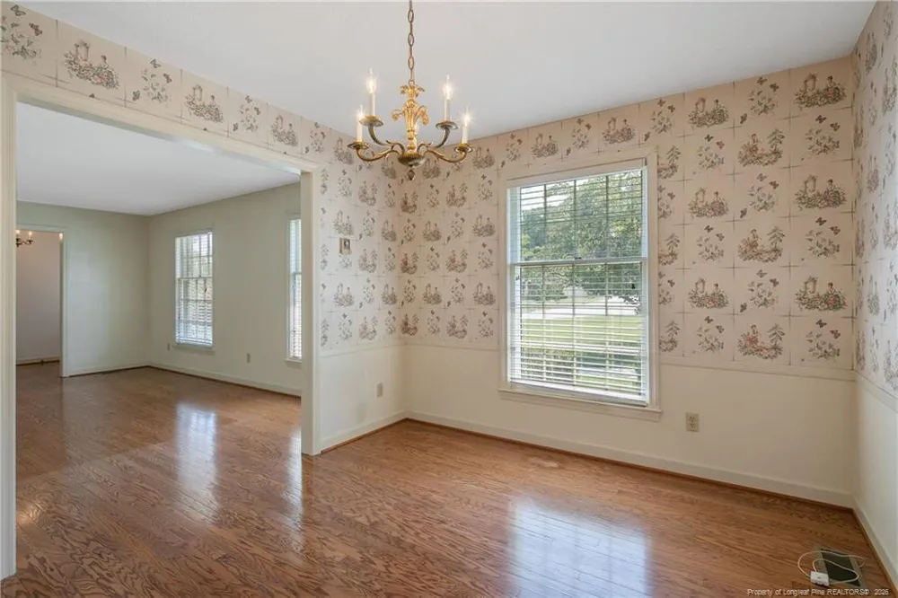 225 Vivian Drive Fayetteville, NC 28311