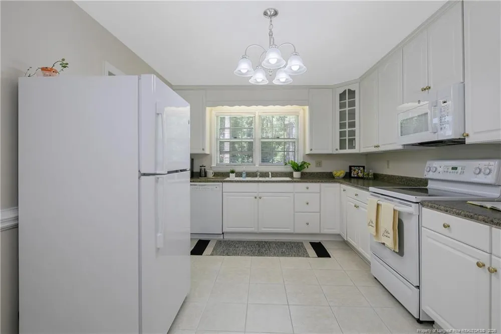 225 Vivian Drive Fayetteville, NC 28311