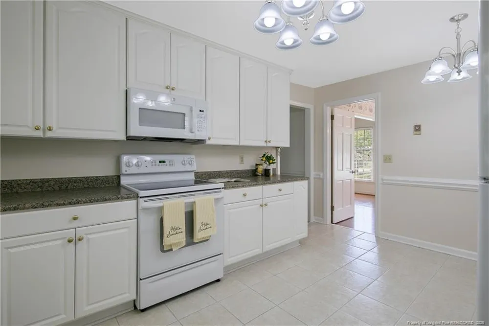 225 Vivian Drive Fayetteville, NC 28311