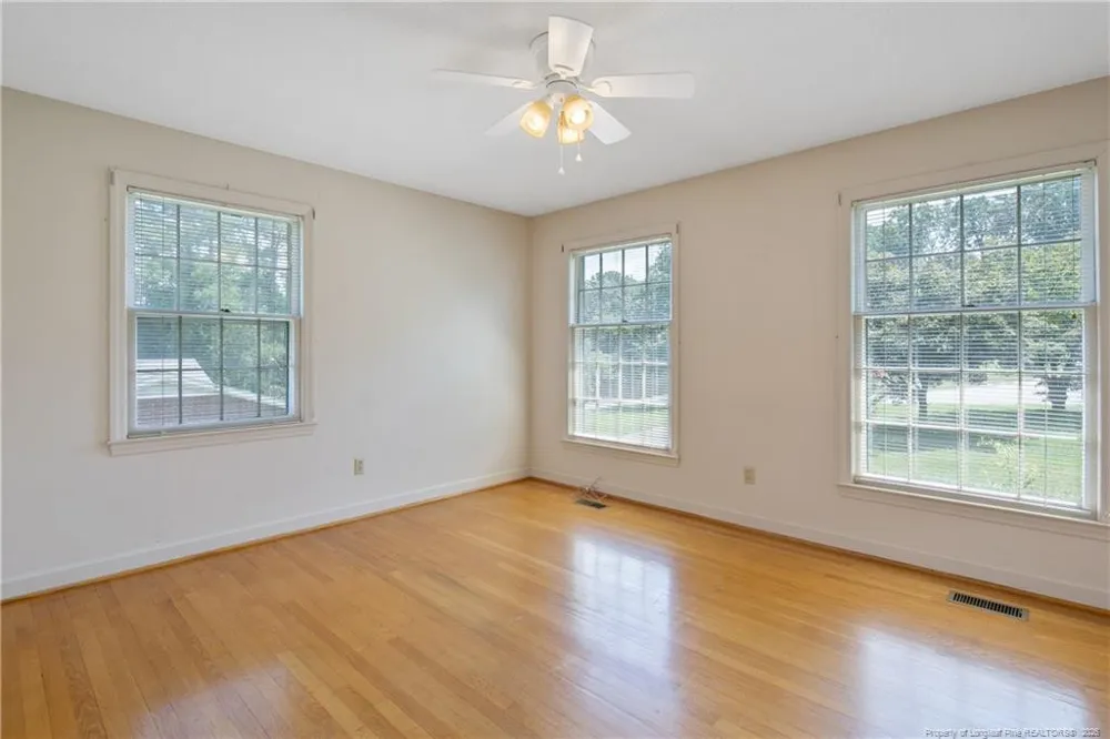 225 Vivian Drive Fayetteville, NC 28311