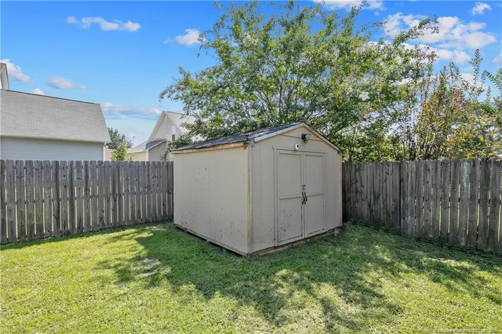 5617 Prestonfield Lane Hope Mills, NC 28348