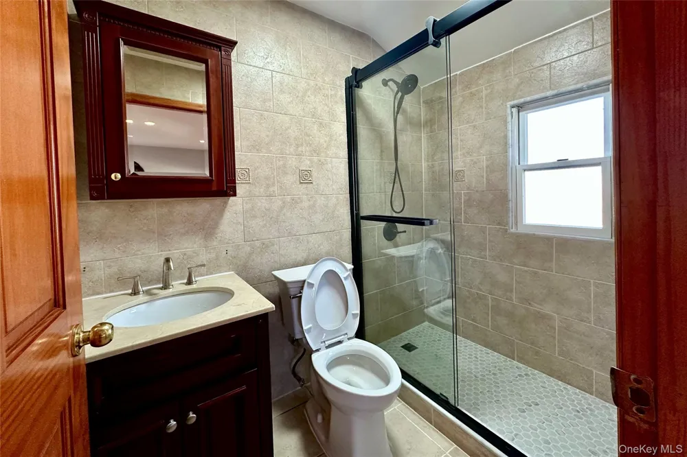 3270 Lafayette Avenue #Floor 2 Bronx, NY 10465
