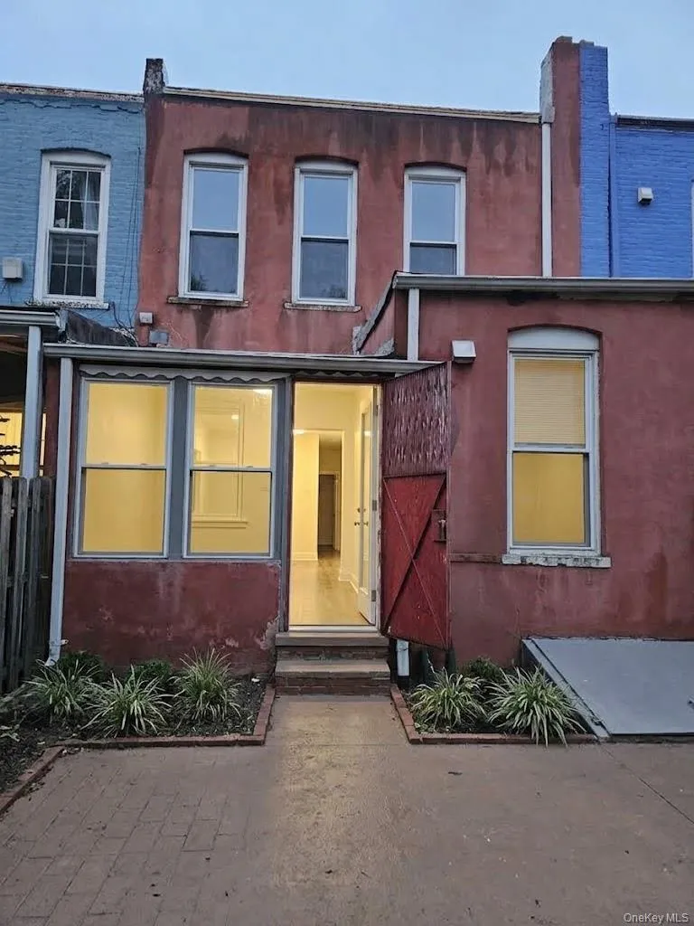 82 Forbell Street Brooklyn, NY 11208