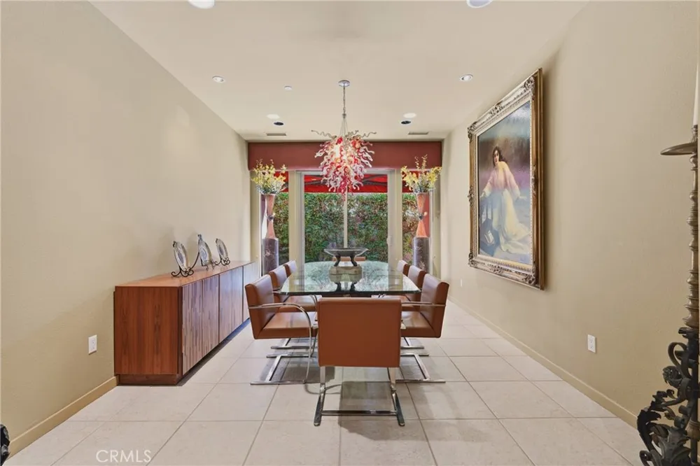 2990 Candlelight Lane Palm Springs, CA 92264