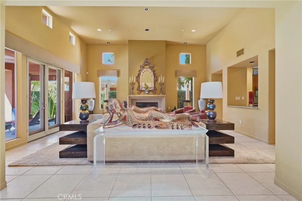 2990 Candlelight Lane Palm Springs, CA 92264