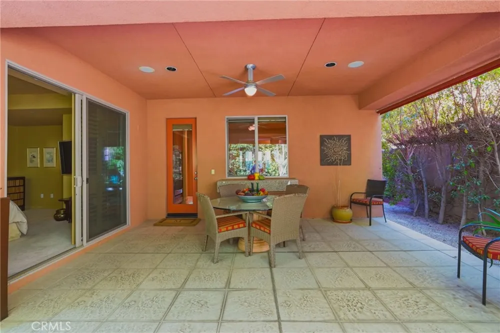 2990 Candlelight Lane Palm Springs, CA 92264