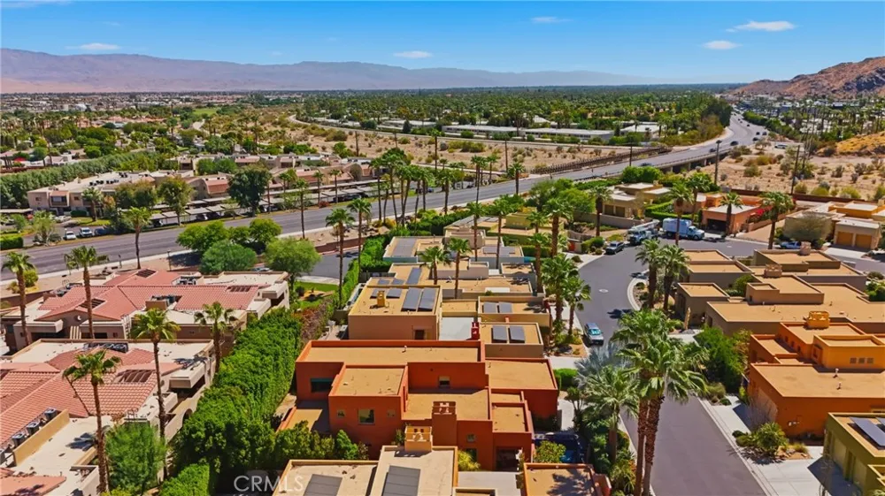 2990 Candlelight Lane Palm Springs, CA 92264