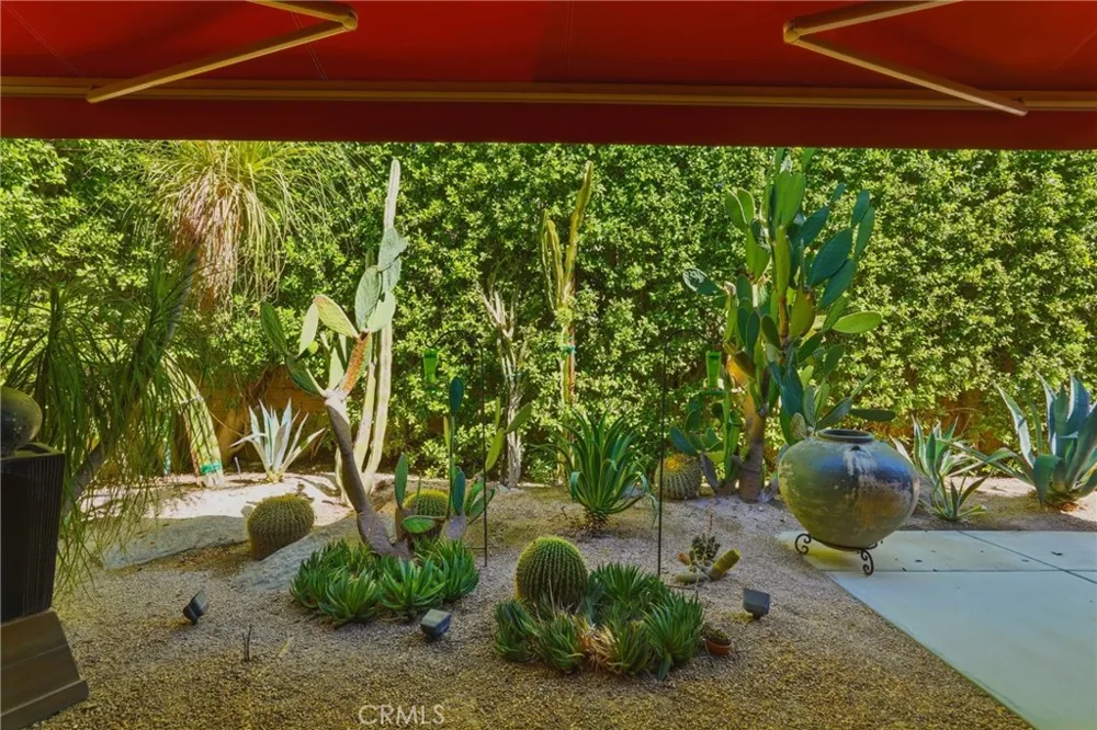 2990 Candlelight Lane Palm Springs, CA 92264