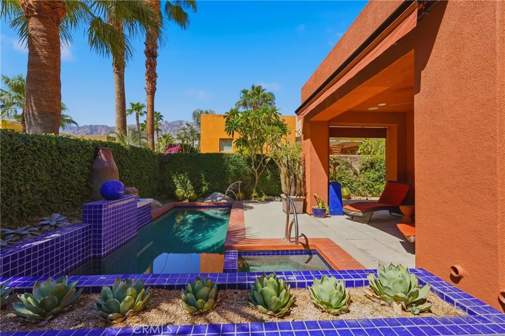 2990 Candlelight Lane Palm Springs, CA 92264