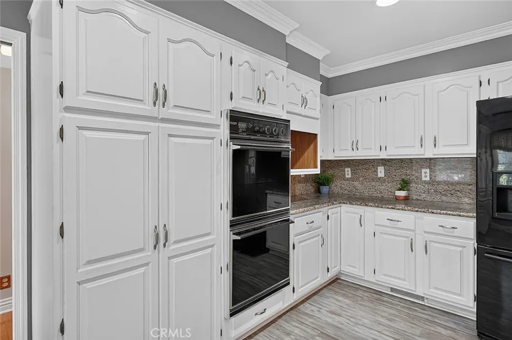 2349 Rockdell Street La Crescenta, CA 91214
