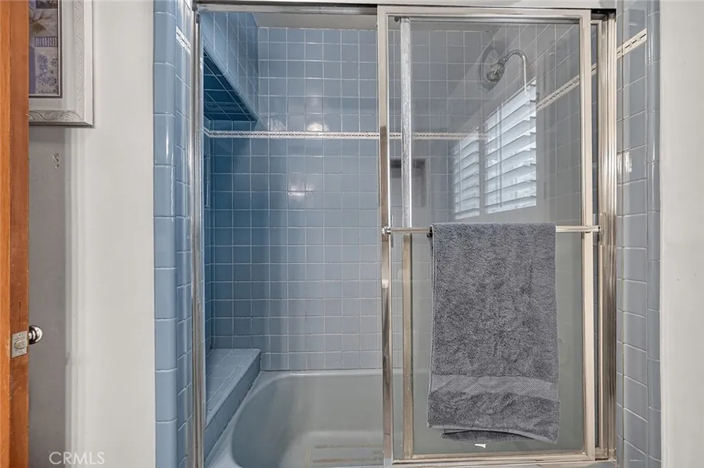 2349 Rockdell Street La Crescenta, CA 91214