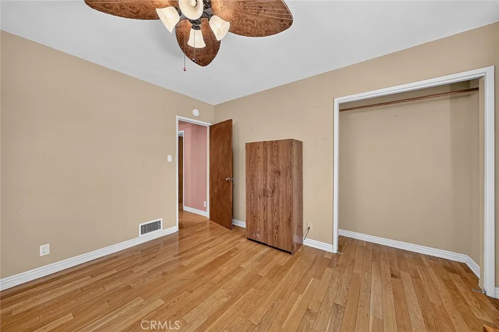 2349 Rockdell Street La Crescenta, CA 91214