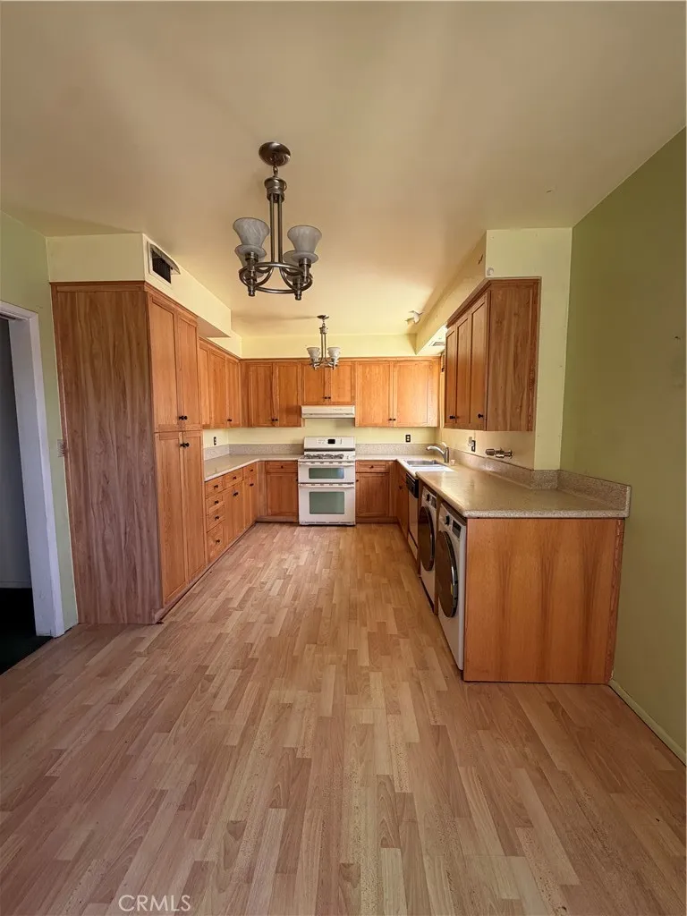 531 Rossmore #206 Los Angeles, CA 90004