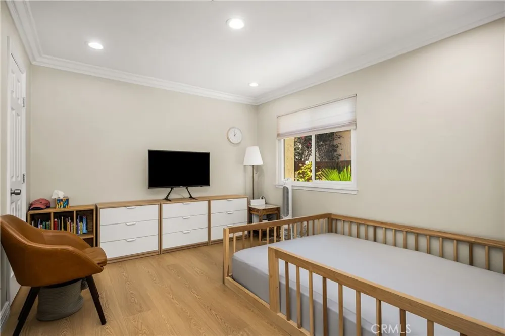 642 Colonial Fullerton, CA 92835