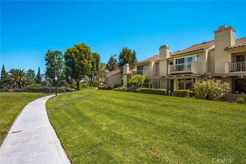 642 Colonial Fullerton, CA 92835