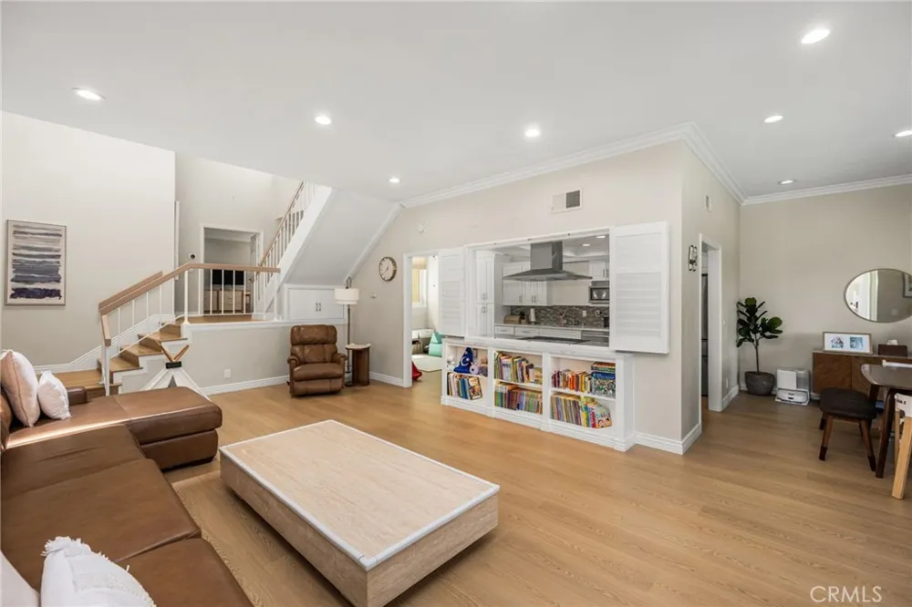 642 Colonial Fullerton, CA 92835