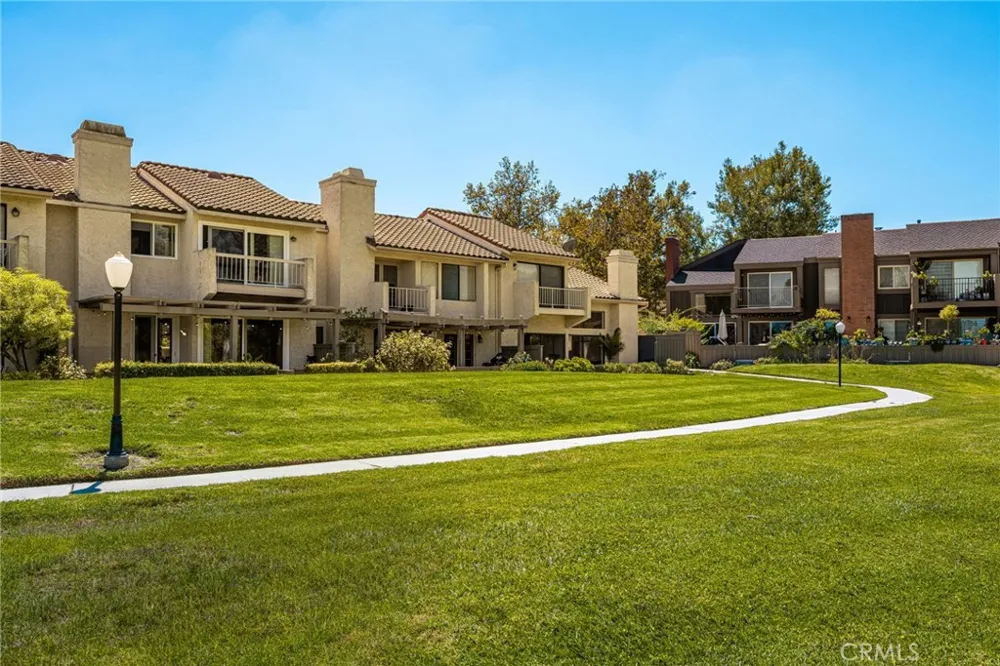 642 Colonial Fullerton, CA 92835