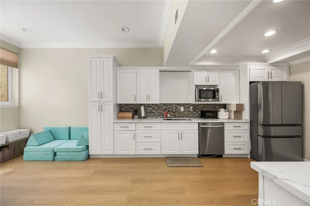 642 Colonial Fullerton, CA 92835