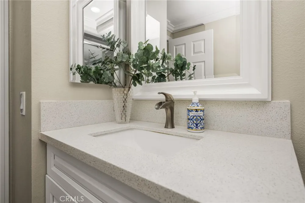 642 Colonial Fullerton, CA 92835