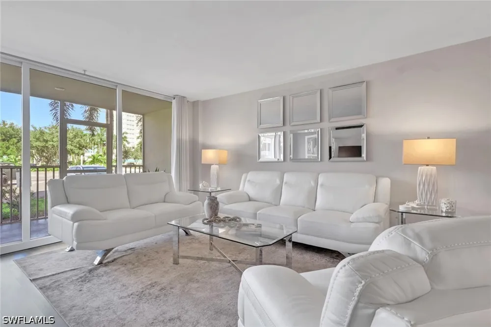 Bluebill Avenue #107 Naples, FL 34108