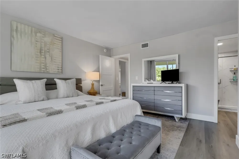 Bluebill Avenue #107 Naples, FL 34108