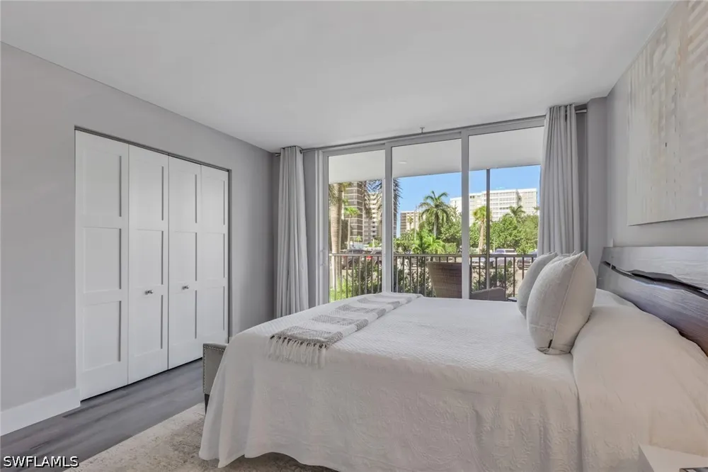 Bluebill Avenue #107 Naples, FL 34108