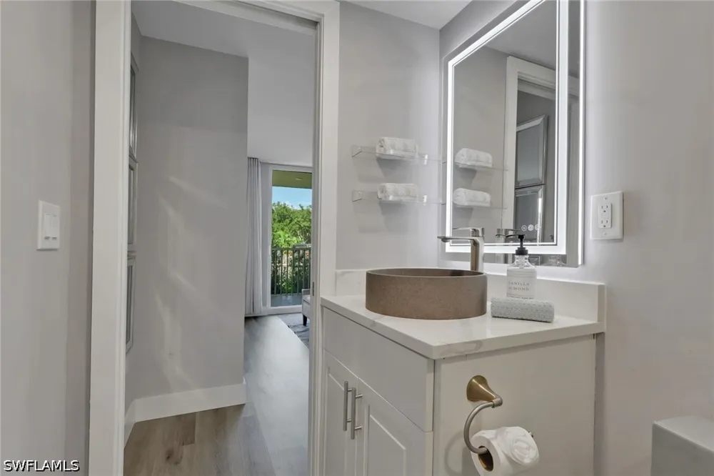 Bluebill Avenue #107 Naples, FL 34108