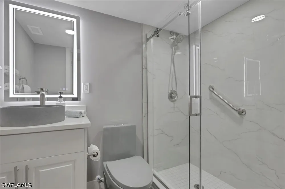Bluebill Avenue #107 Naples, FL 34108