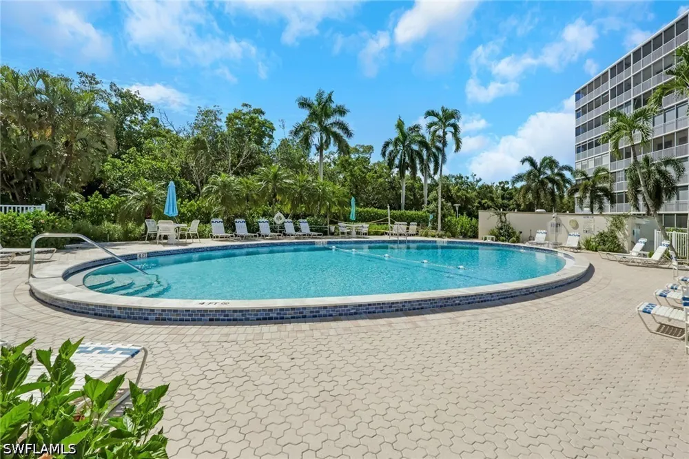 Bluebill Avenue #107 Naples, FL 34108