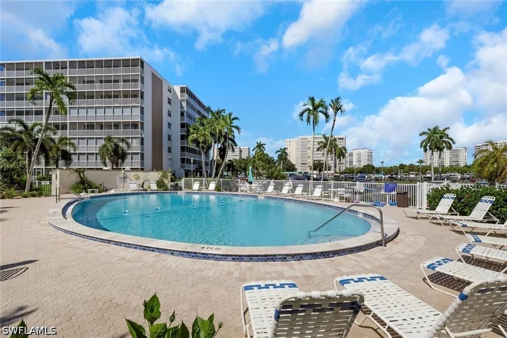 Bluebill Avenue #107 Naples, FL 34108