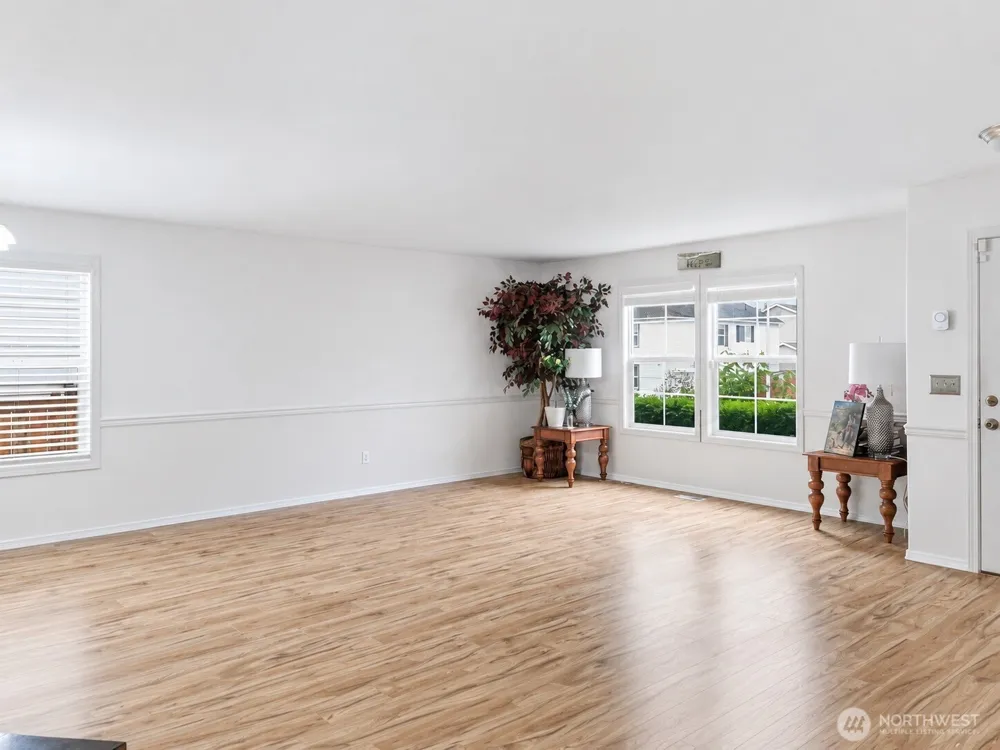 12509 th SE 299 PLACE SE Auburn, WA 98092