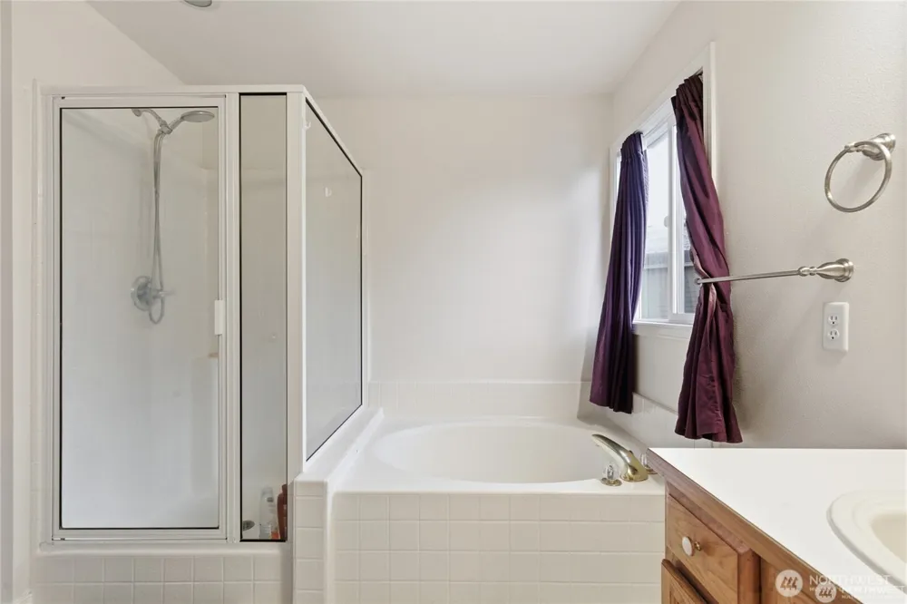 12509 th SE 299 PLACE SE Auburn, WA 98092