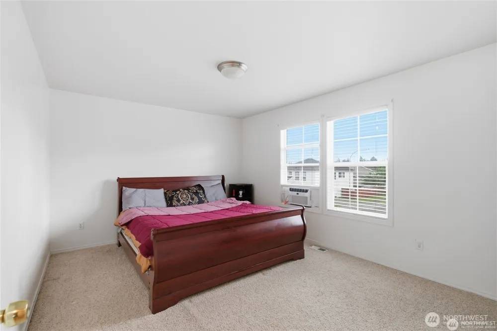 12509 th SE 299 PLACE SE Auburn, WA 98092