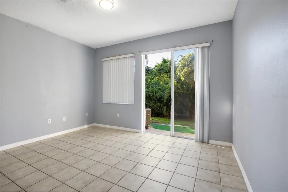 5276 PARADISE CAY CIRCLE Kissimmee, FL 34746