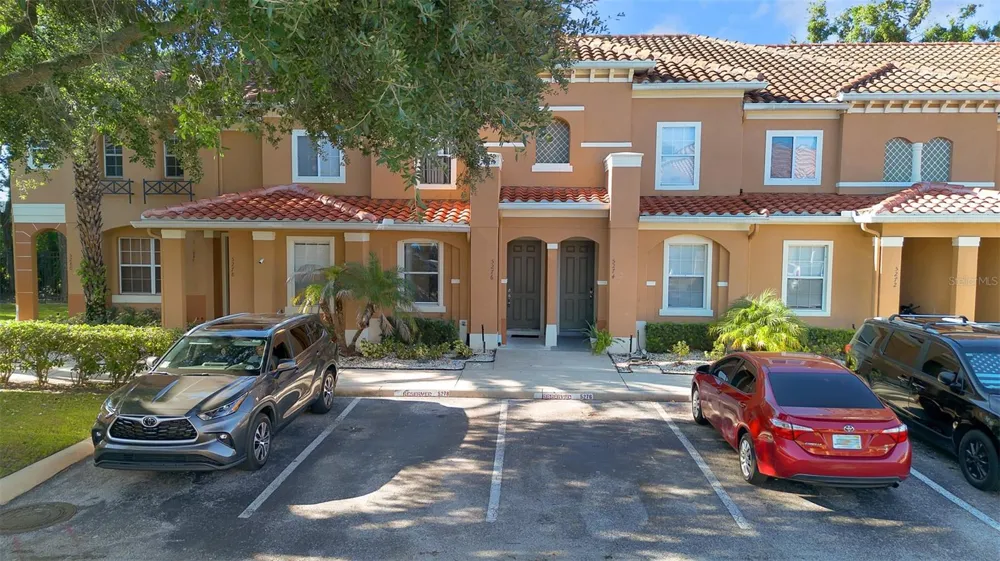5276 PARADISE CAY CIRCLE Kissimmee, FL 34746