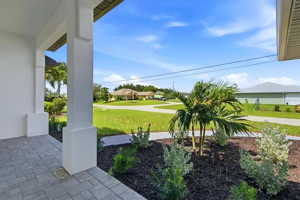 1219 NW 9TH PLACE Cape Coral, FL 33993