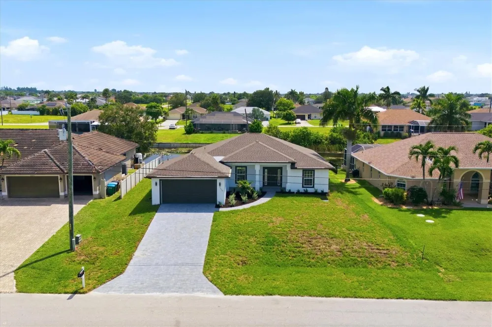 1219 NW 9TH PLACE Cape Coral, FL 33993