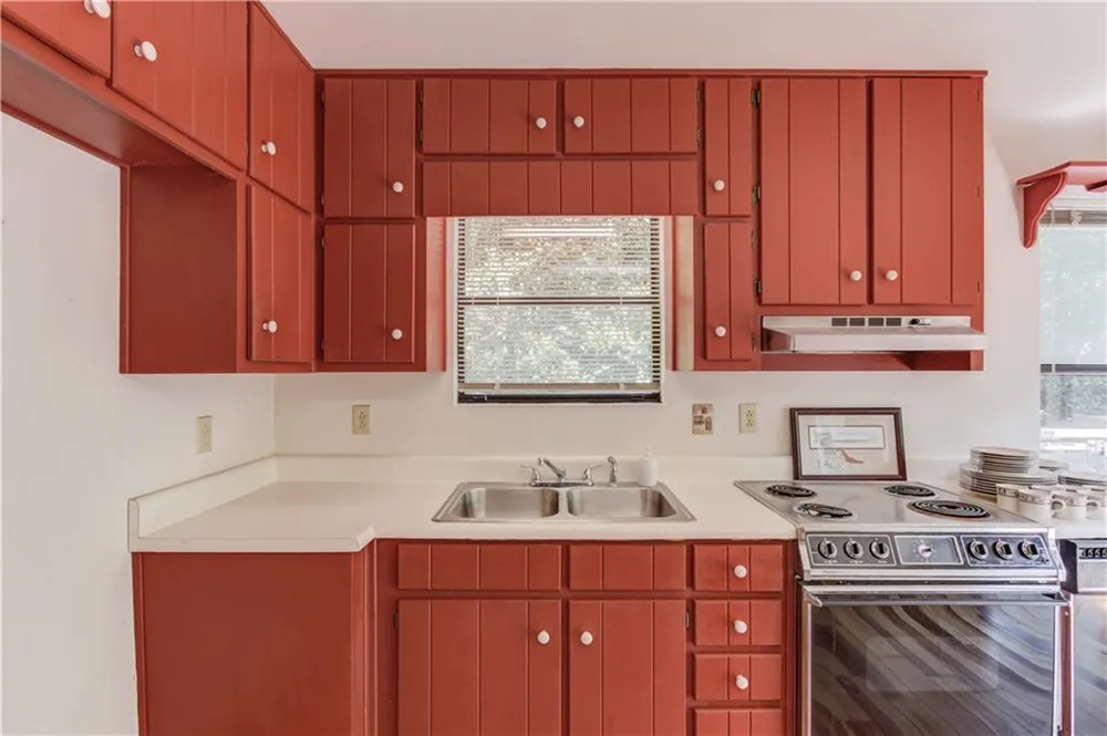 3629 Lakeview Drive Gainesville, GA 30501