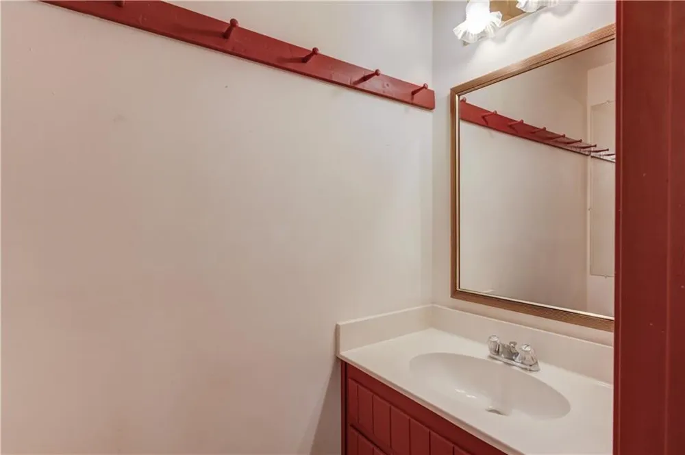 3629 Lakeview Drive Gainesville, GA 30501