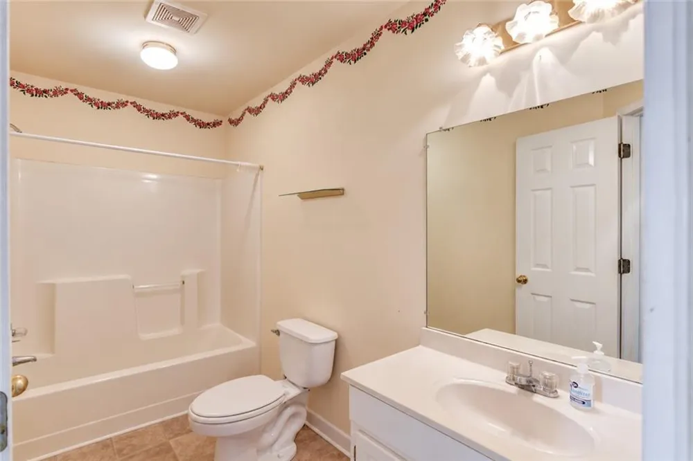 3629 Lakeview Drive Gainesville, GA 30501