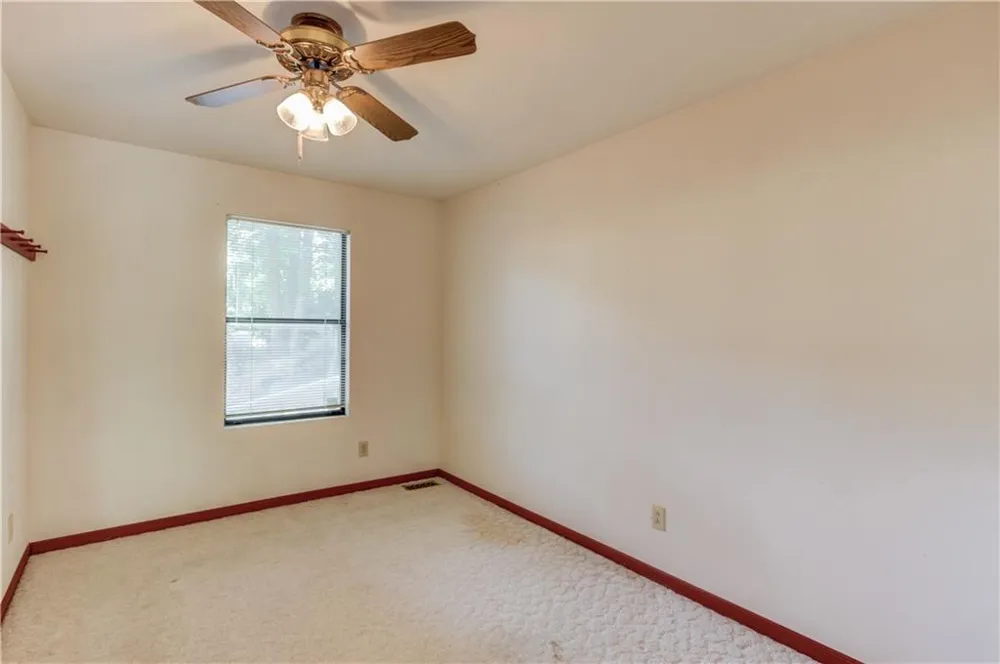 3629 Lakeview Drive Gainesville, GA 30501