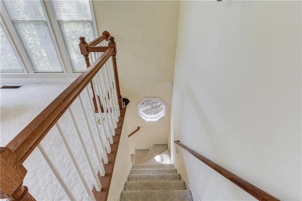 3629 Lakeview Drive Gainesville, GA 30501