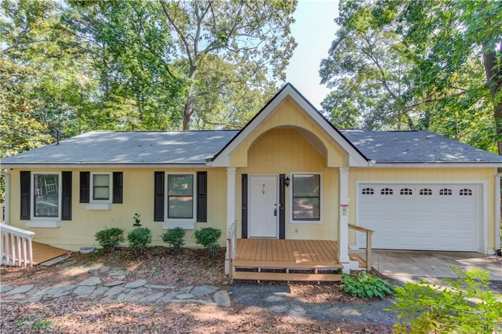 3629 Lakeview Drive Gainesville, GA 30501