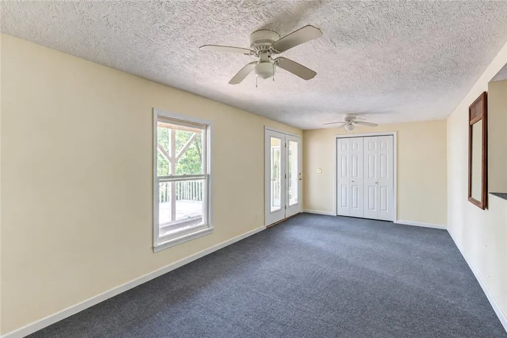 3629 Lakeview Drive Gainesville, GA 30501