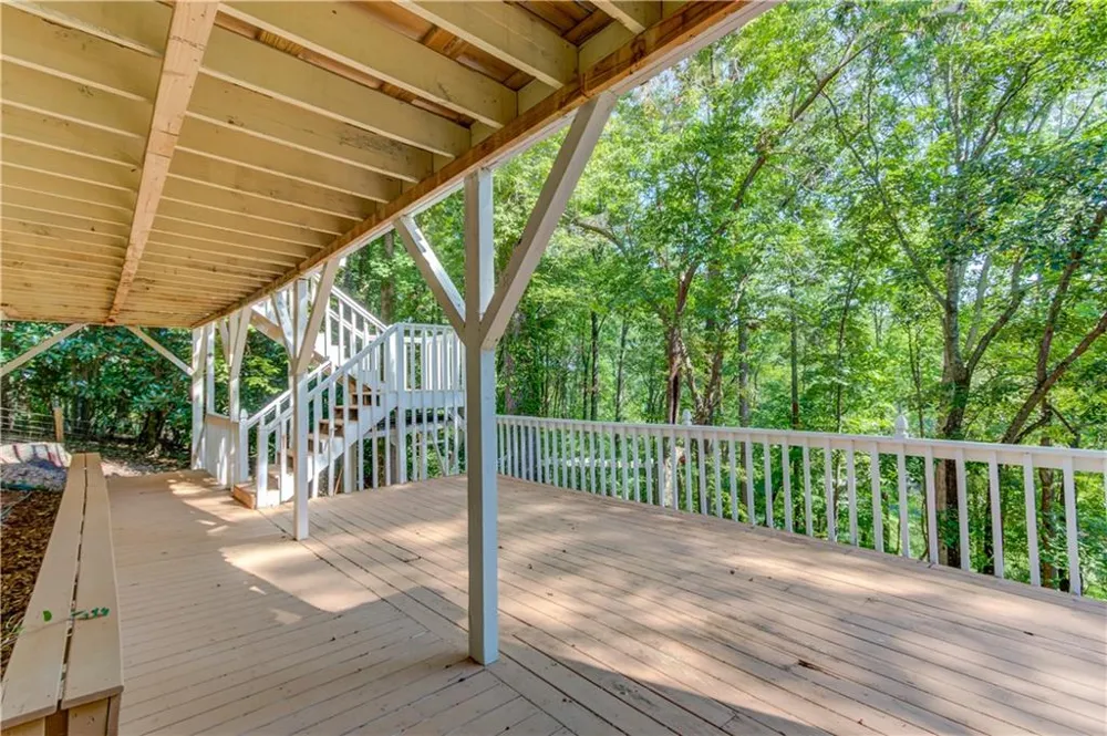 3629 Lakeview Drive Gainesville, GA 30501