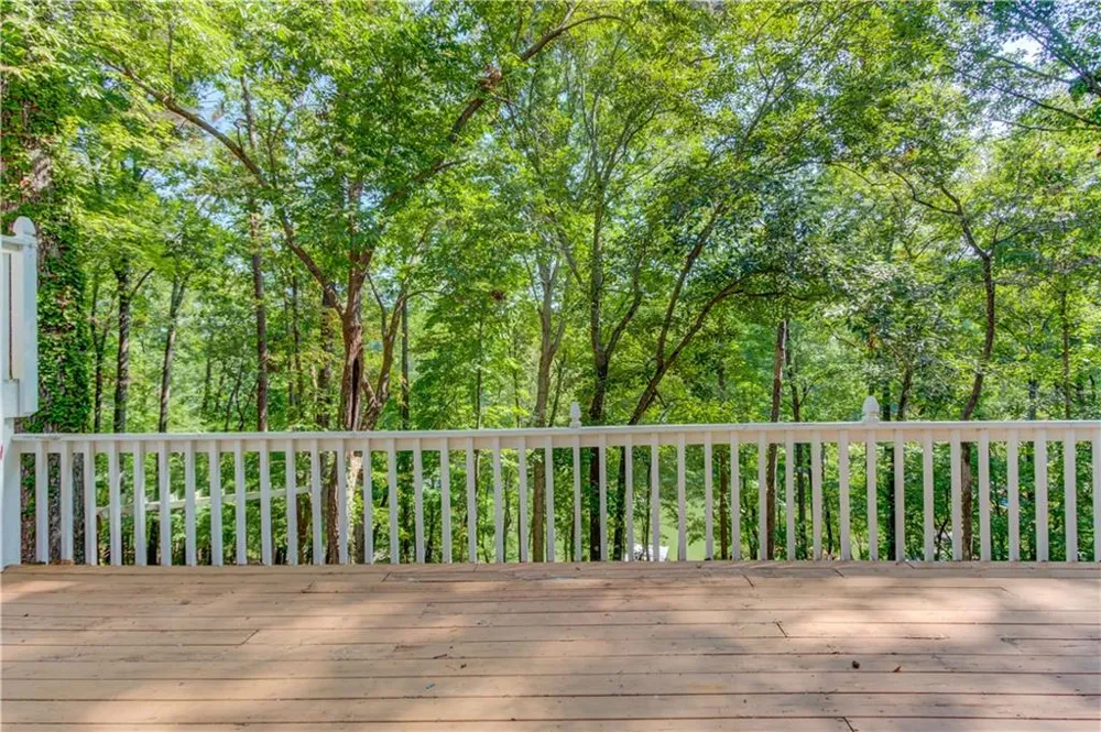 3629 Lakeview Drive Gainesville, GA 30501
