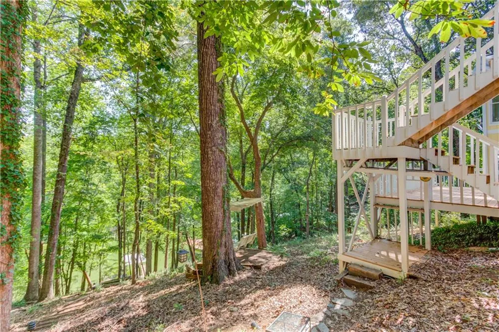 3629 Lakeview Drive Gainesville, GA 30501